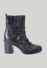 STIVALETTO NERO
