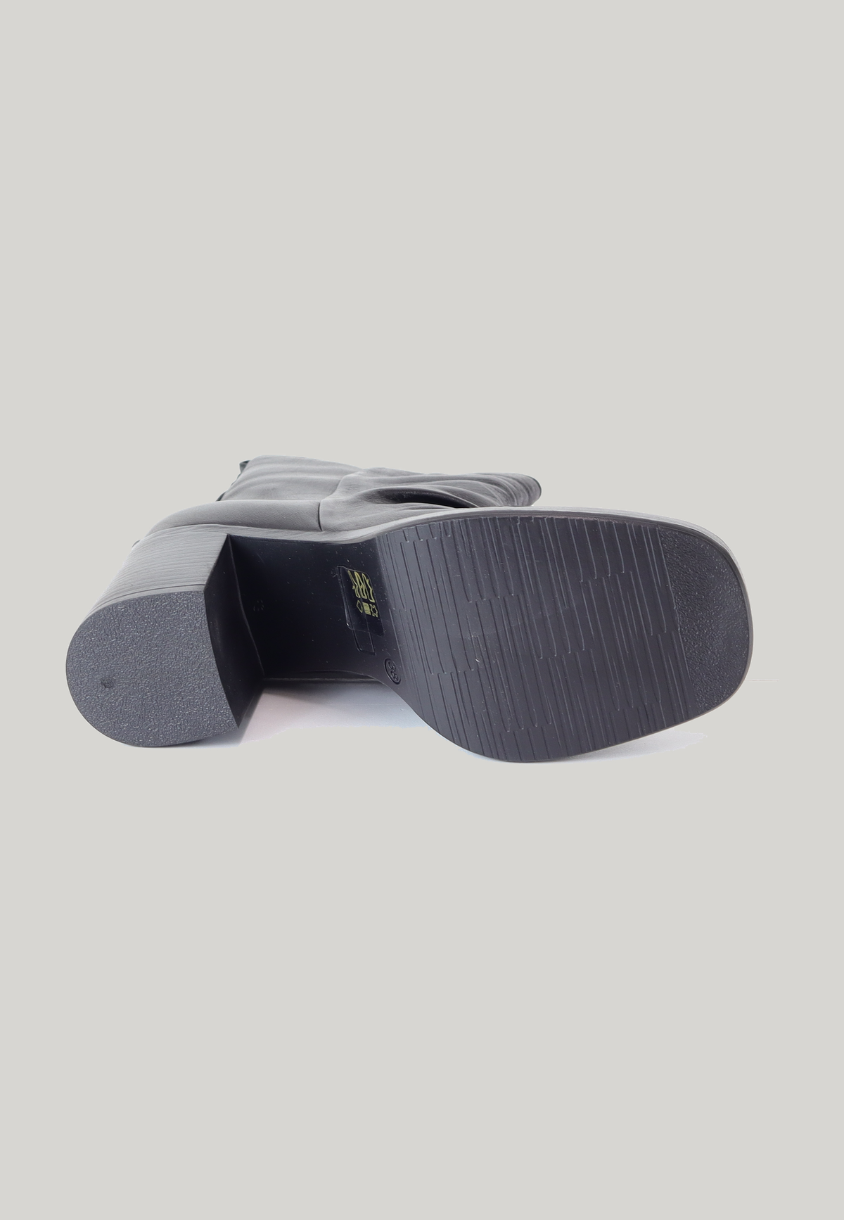 STIVALETTO NERO