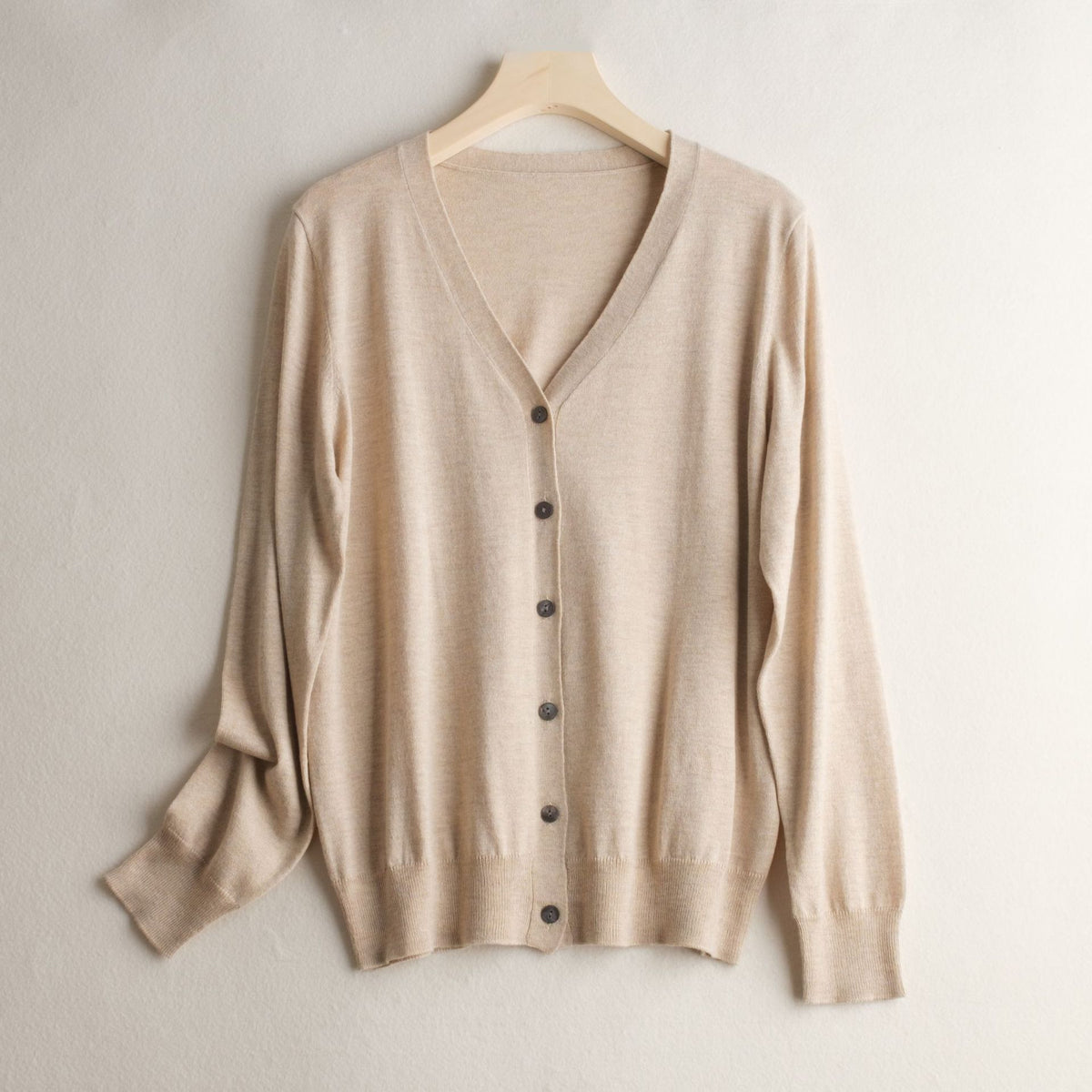 Basic Style Commuter Coat Silk Knitted Cardigan Sweater
