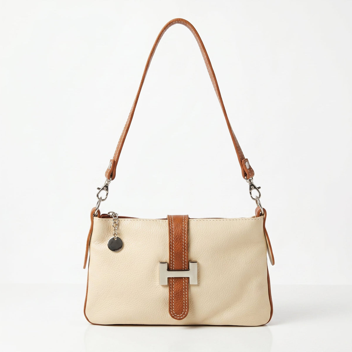 Matilde Borsa a Spalla in Vera Pelle