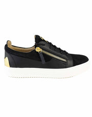 SNEAKER NERE E ORO