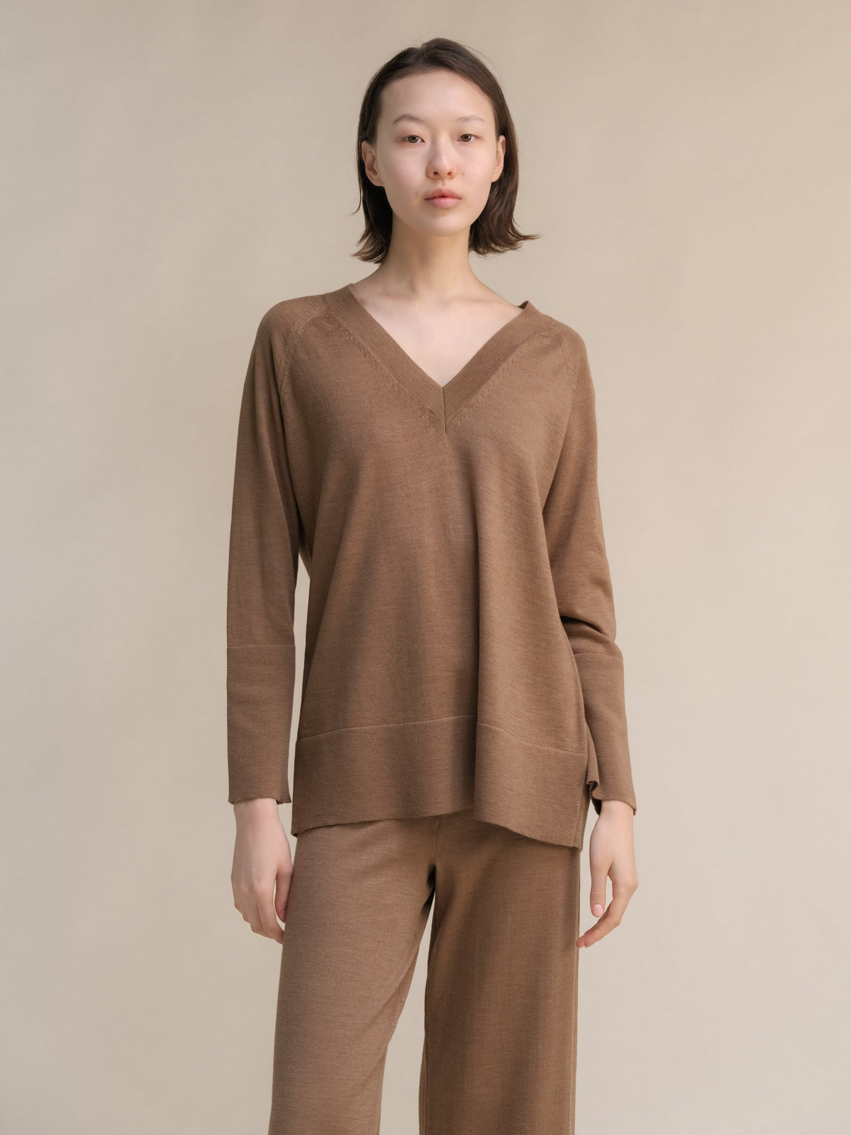 Extra Fine Merino V-Neck Maxi Sweater