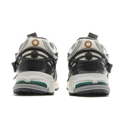 New Balance 1906A Silver Metalic Castlerock
