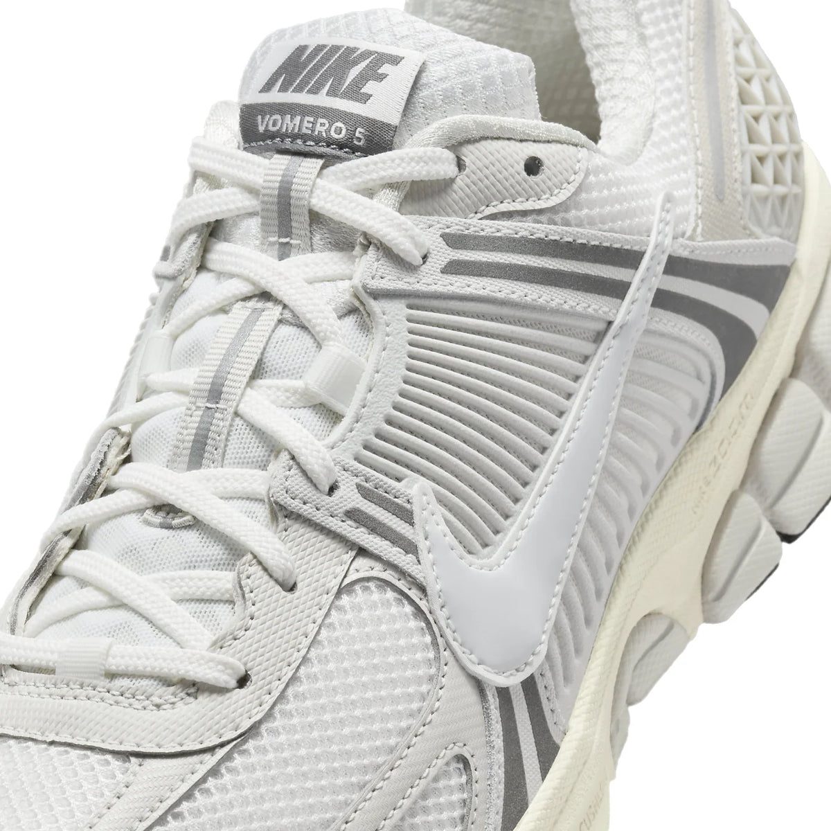 Nike Zoom Vomero 5 Platinum Tint