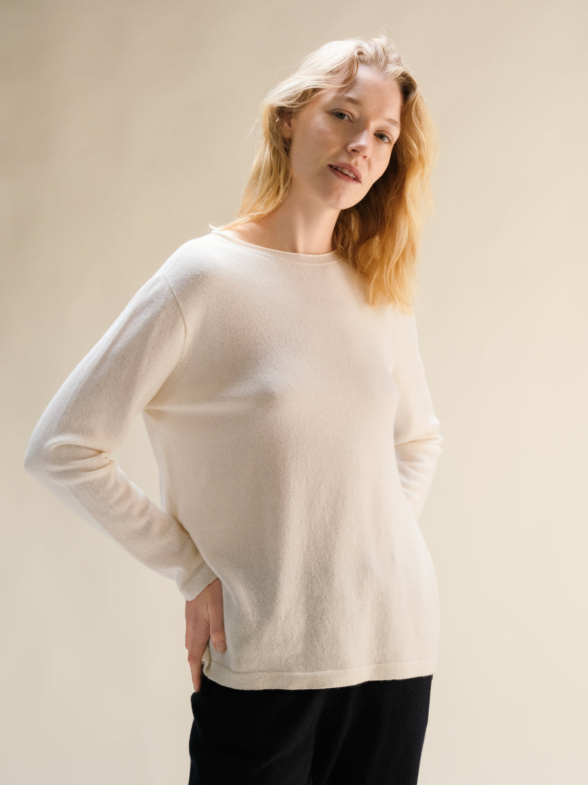 Cashmere Mix Curl Crewneck