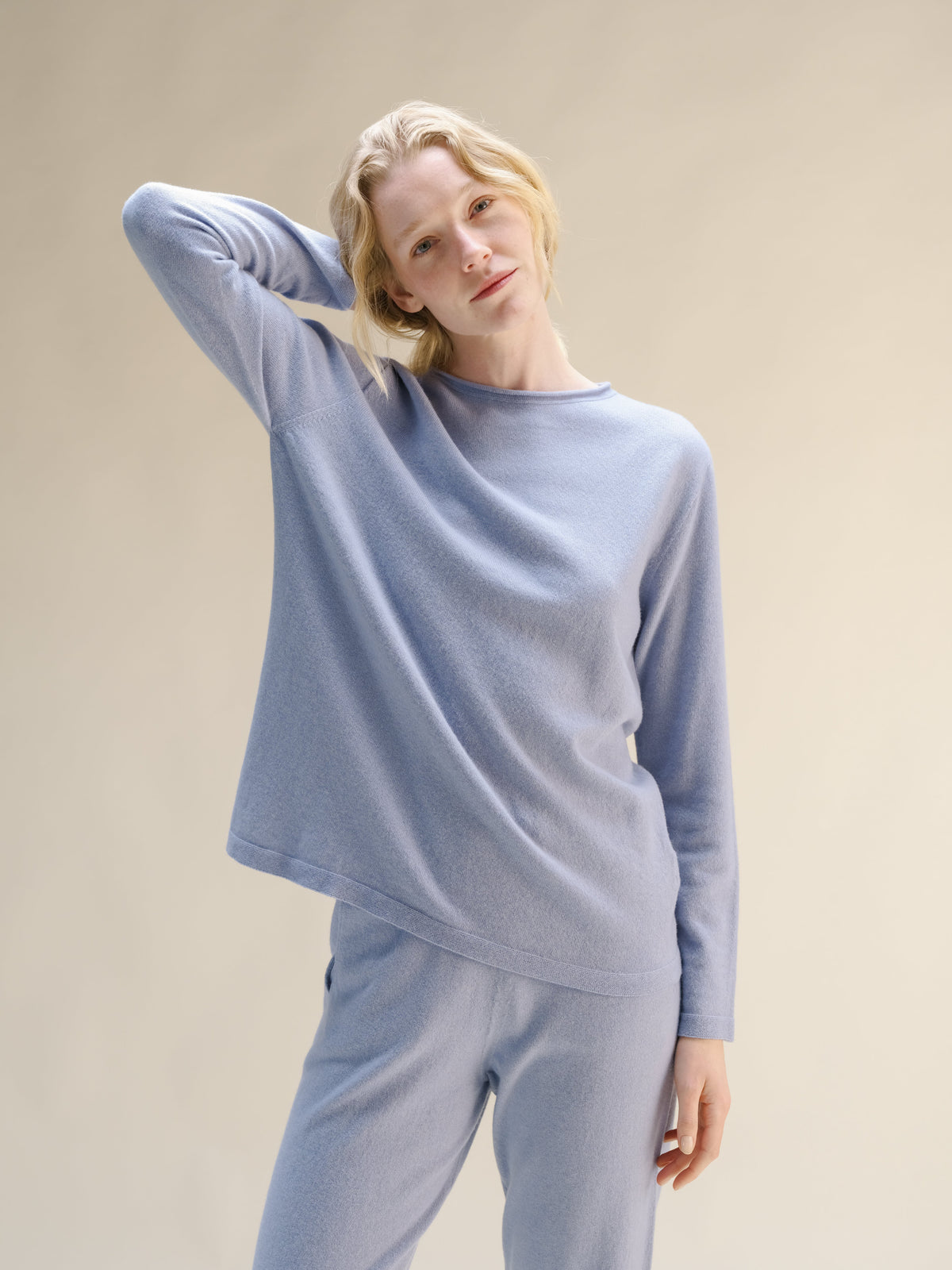 Cashmere Mix Curl Crewneck