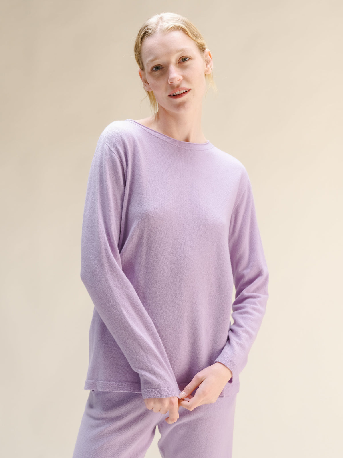 Cashmere Mix Curl Crewneck
