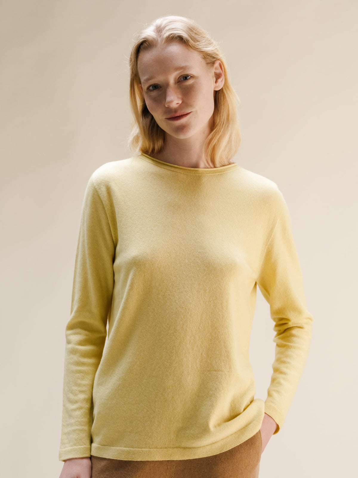 Cashmere Mix Curl Crewneck