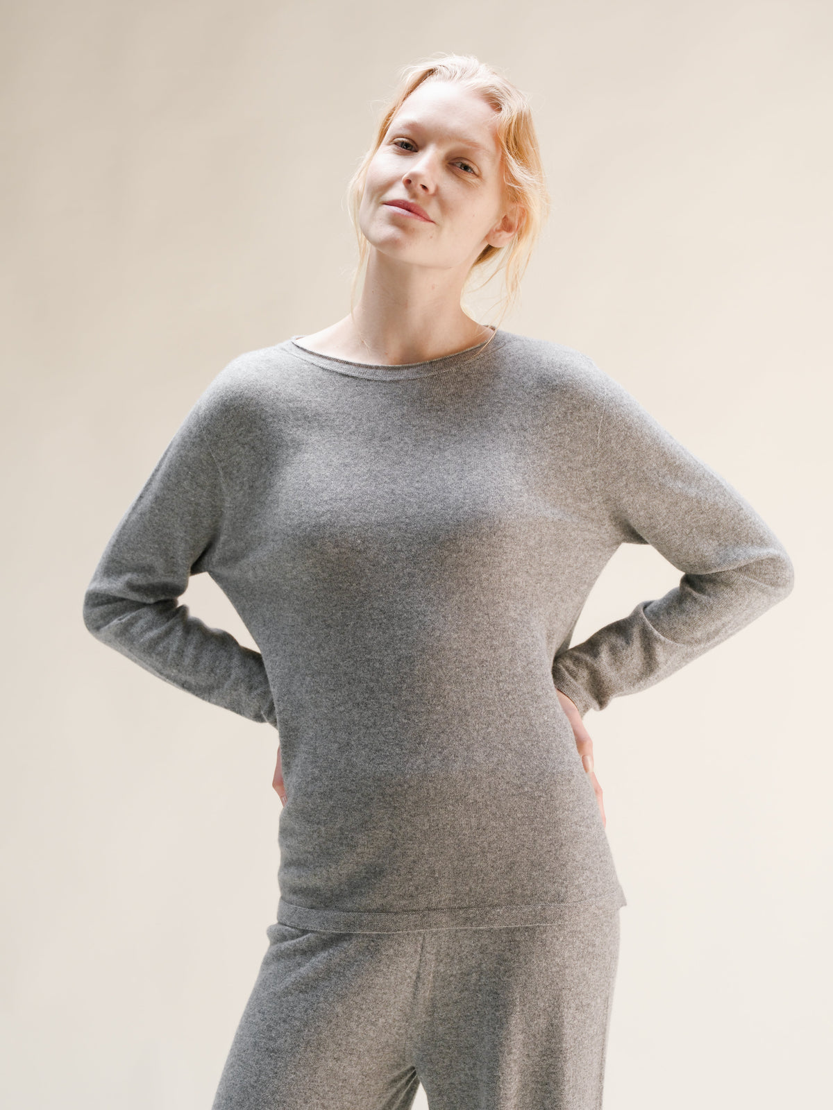 Cashmere Mix Curl Crewneck