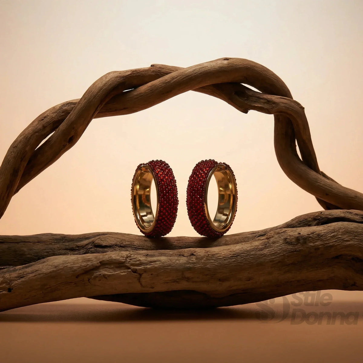 Corallo Orecchini a Cerchio con Strass Rossi