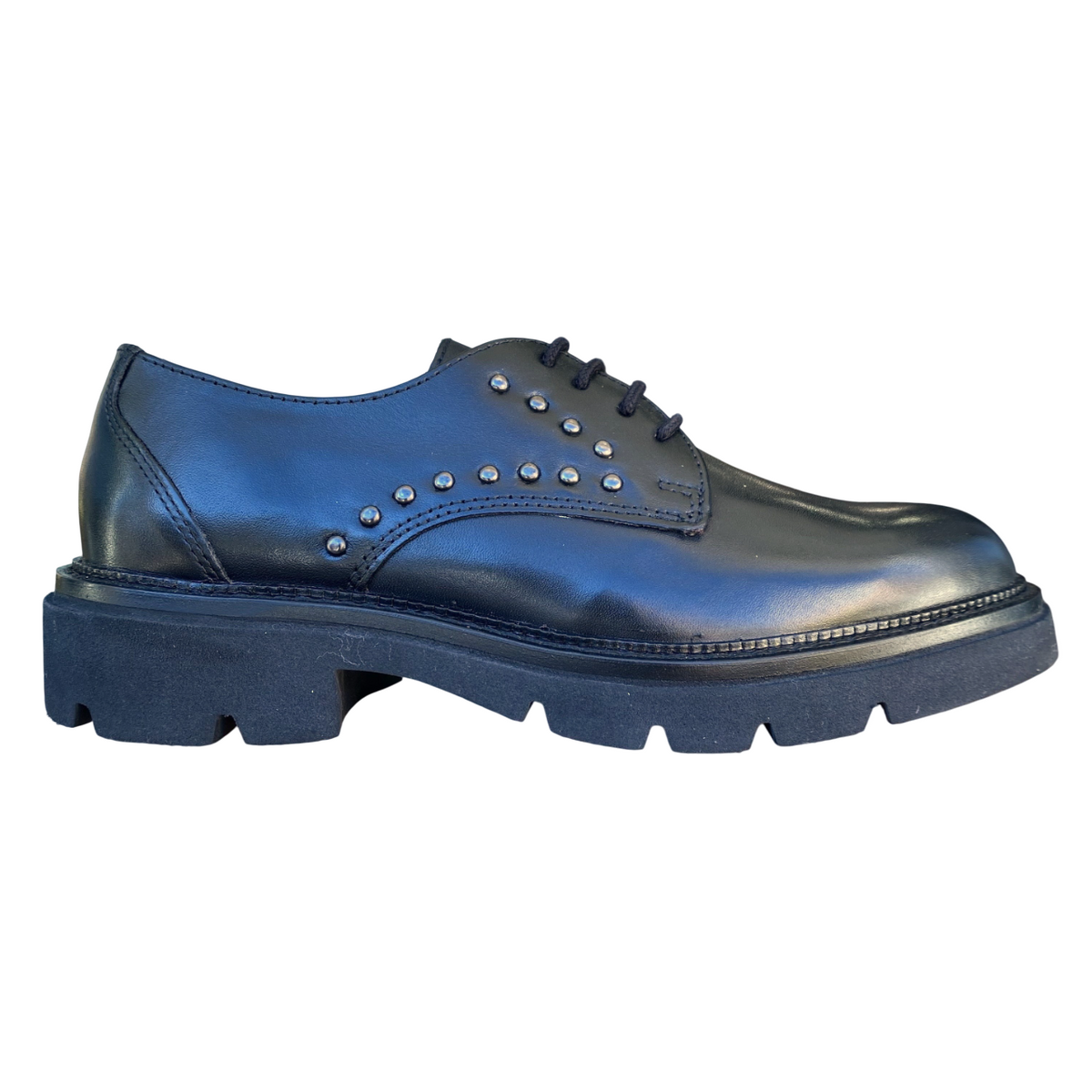 Vueva – Scarpa Bassa Donna in Pelle con Borchiette UB385203M1 Nero | Chic Grintoso e Comfort di Tendenza