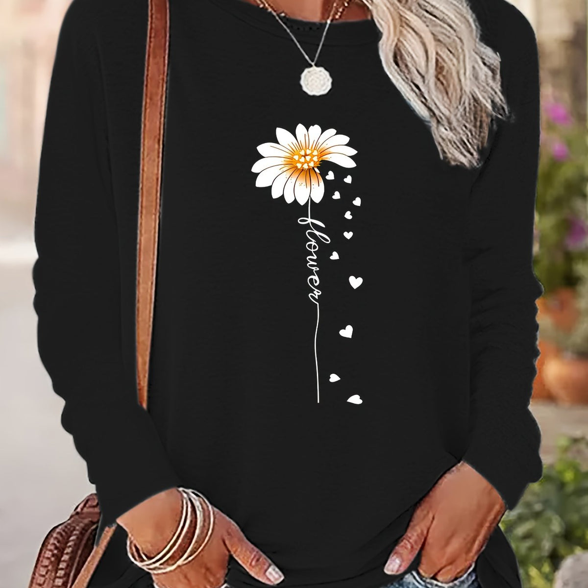 Chic Daisy Print Long Sleeve T-Shirt for Women - Casual Crew Neck, Soft Polyester, Machine Washable - Perfect for Fall & Winter