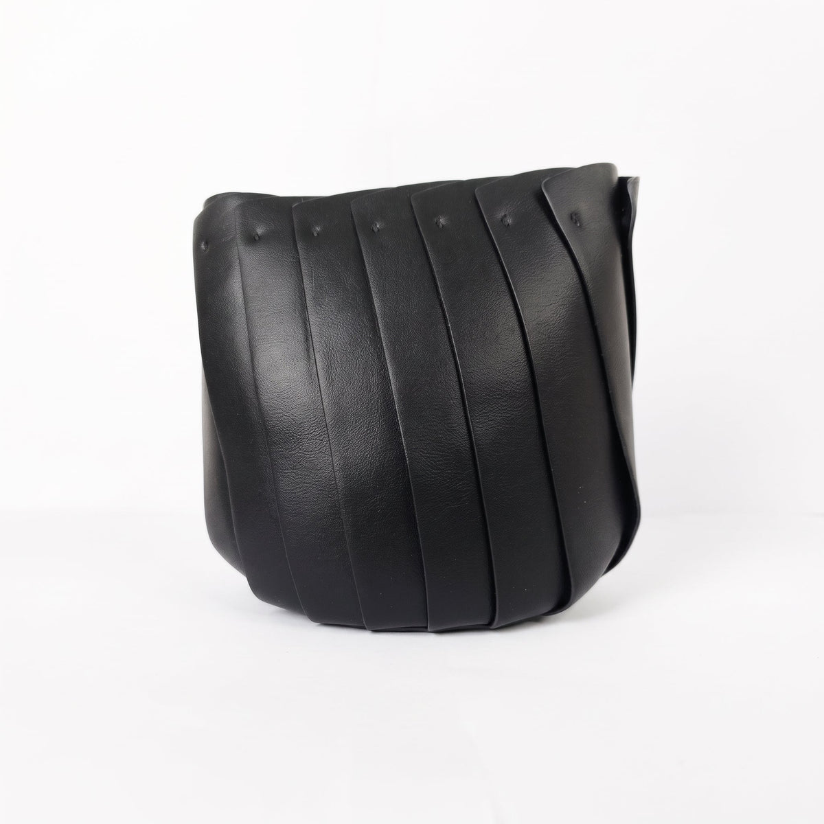 Licia Borsa Secchiello in Ecopelle