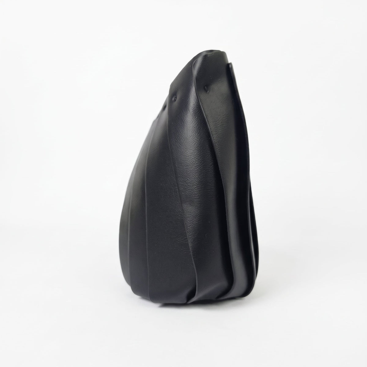 Licia Borsa Secchiello in Ecopelle